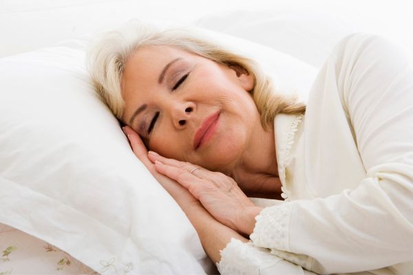 organize your bedroom for better sleep