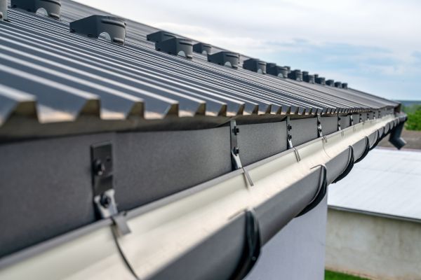 Right Guttering System for Your Home